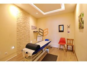 Local commercial ou professionnel sur voie passante