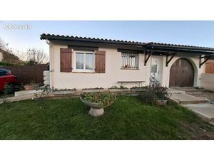 Maison de plain-pied avec jardin  piscine et cheminée – Floirac Haut Plateau