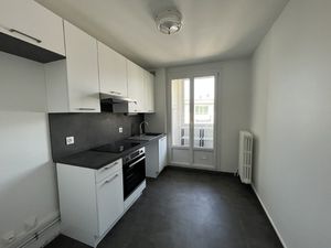 FONTAINE Résidence LES BLEUETS : T3 Spacieux avec Balcon &