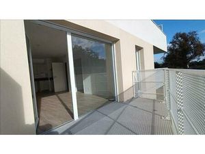 Appartement - 1er étage - 46 85 m2 - 2 pièces - Non meublé