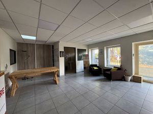 LOCAL COMMERCIAL - FONLABOUR