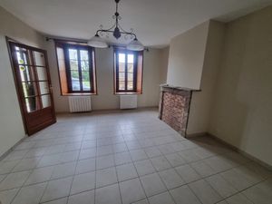 Réf 3942 L1496 - Maison avec jardin au coeur du village