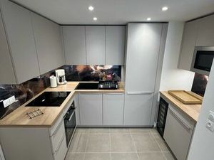 T2 Meublé 42 m² + Terrasse + Parking – Chevilly-Larue (94)