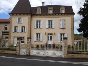 Appartement F2 duplex dans maison
