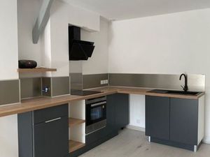 Appartement entierement renovee type 3