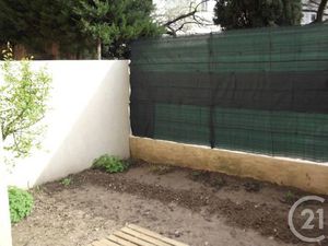 Appartement F1 à louer - 1 pièce - 26 m2 - Bagnols Sur Ceze - 30 - LANGUEDOC-ROUSSILLON