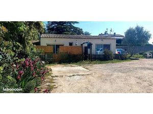 T2 meublé avec terrasse et parking privee