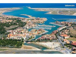 Studio 24M2 avec terrasse vue sur port