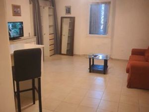 Studio meublé 28m2 à louer les mees