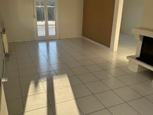 Maison à louer 25300 Granges Narboz