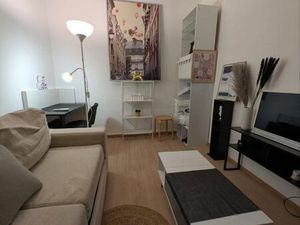 Location temporaire ( loyer - charges - électricité )