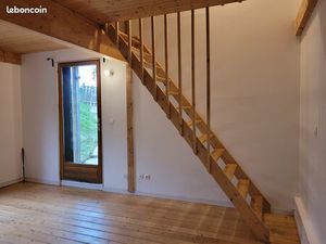 Petite maison limite Mt ST Aignan