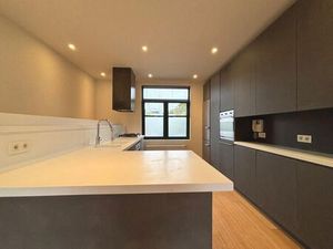 Maison à louer avec terrasse et jardin   Uccle (VBD68648)