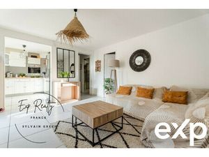 Magnifique Bas de villa + piscine + 2 places de parking