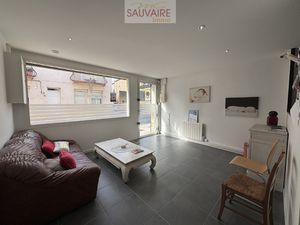 Local à usage professionnel