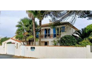 Maison avec dépendance 10 pièces