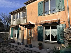 Maison briarde rénovée avec jardin