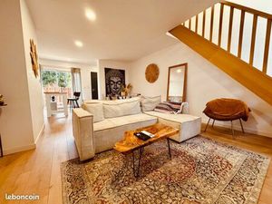 Maison Appartement avec cours