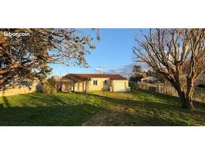 Maison De plain-pied – 3 chambres avec jardin – proche centre-ville et commerces