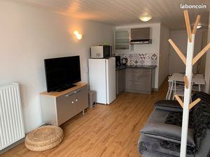 Studio meublé 30 m² + RDC  en plein cœur du centre-ville d’Yssingeaux