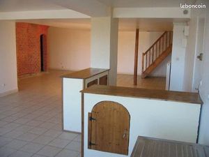 T3 bis rénové  7 min Charleville-Mezières  dans village calme de standing