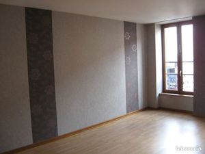 F4 104 m² 1er étage + terrasse + cave