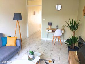 Appartement de ville avec balcon et cour intérieure