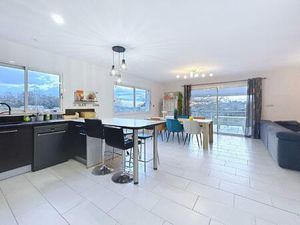 Maison de 110 m2 avec 4 chambres et sous-sol de 95 m2