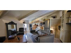 Immeuble de rapport idéalement situé à BEDOIN