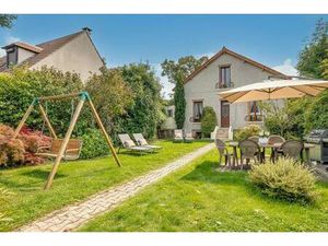 Maison de charme avec jardin à Morangis