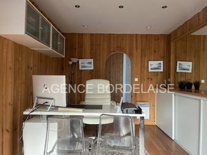 Arcachon  agence immobilière d'environ 21m².