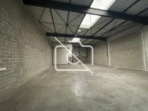 À louer – 4 cellules - Local d'activités / entrepôt 1 100