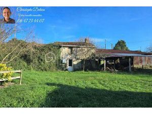 MAISON EN PIERRE DE 110 M² À RÉNOVER DANS UN HAMEAU PAISIBLE À CHAVAGNES-EN-PAILLERS