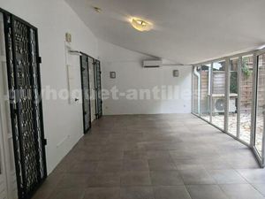 Local 3 pièce(s) 84 m2