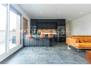 LAFORET IMMOBILIER - 'ASTER' - ANNECY secteur Seynod - APPARTEMENT EN ATTIQUE 4 pièces de 