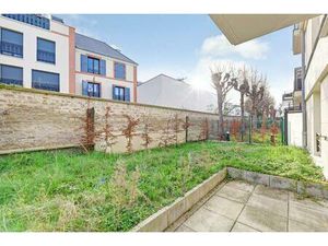 AVANTAGE FISCAL. 44m² avec jardin de 44m2 et parking. Calme. Train ligne J