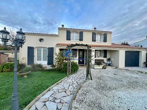 PERIGNY MAISON 4 CHAMBRES JARDIN GARAGE