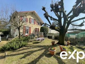 Maison de charme avec jardin arboré et sous-sol complet – Pon