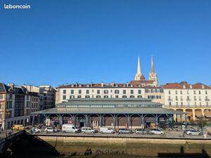 Grand appartement 2 pièces de charme sur les quais de Bayonne - vue exceptionnelle