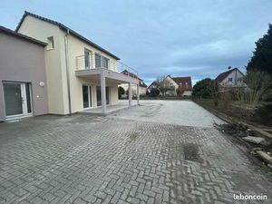 Ensemble immobilier de 4 appartements