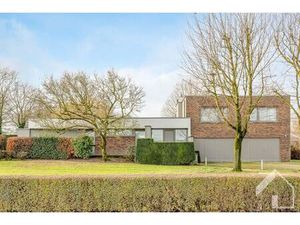 Privéwoning met bedrijfspand