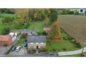 RUIME WONING MET TUIN EN WEILAND