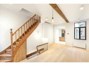 Prachtige woning op heerlijke centrumlocatie!