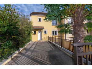 Quartier Victor Hugo  une maison de type 4 avec jardin