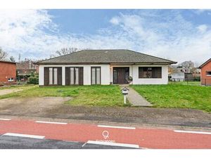 Gelijkvloerse woning op zuidoostelijk perceel van 10 5 are én straatbreedte van maar liefs