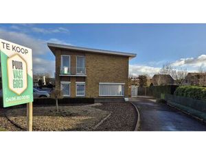 Woning en/of handel op zeer interessante hoek