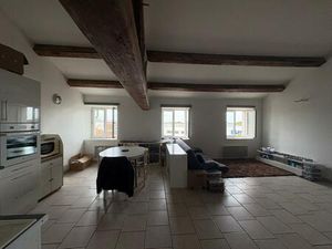 Location Appartement 1 pièce 52m² MARENNES 17320