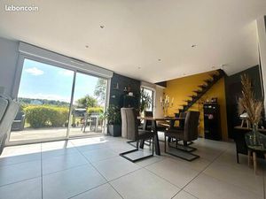 SUPERBE PAVILLON de 2015  5ch  2sdb  garage  jardin SUD  on pose ses meubles à HERMELINGHE