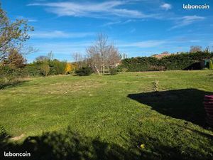 Terrain constructible de 1000m²