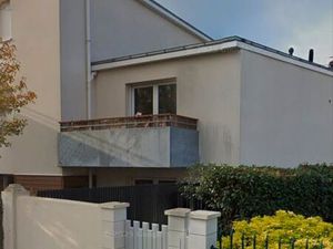 Loue T3 65 m2 avec balcon